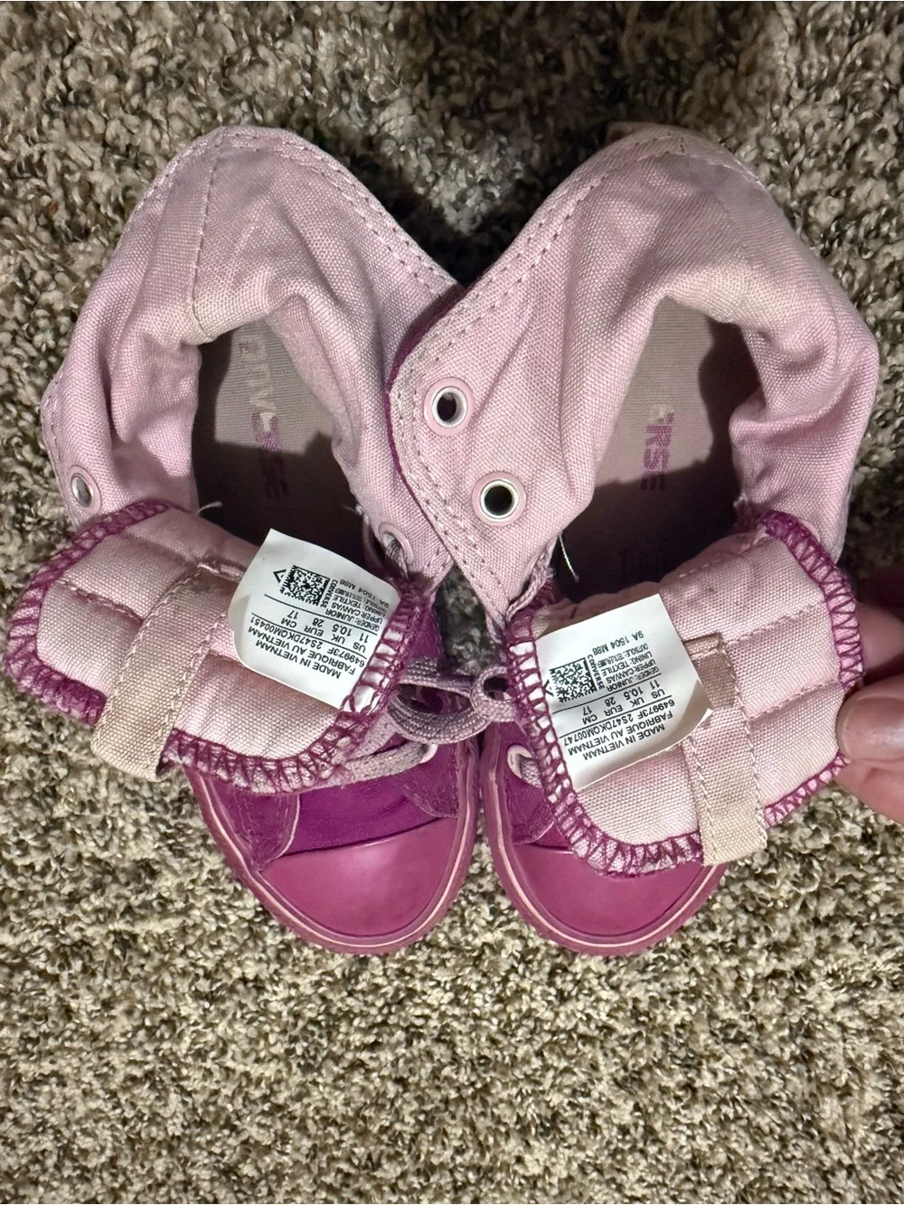 Converse Kids High-Top Sneakers in Fuchsia Pink